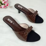 Croc- Pointed Bow Heel - Image 2