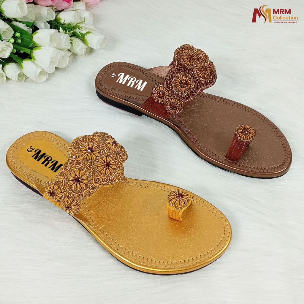 2026/07/1000083346.jpg Blossom Toe Ring Sandals - Image 1