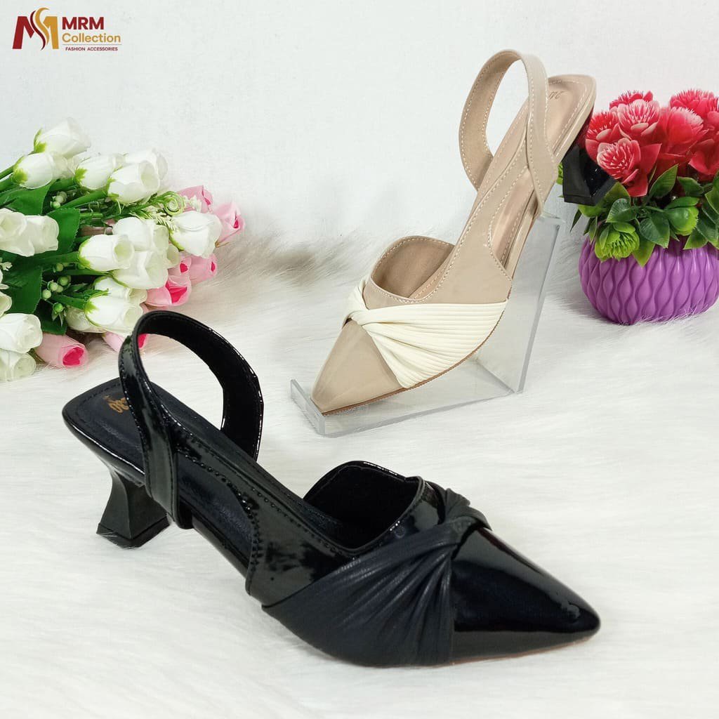 2026/08/1000093565.jpg ✨ Twist Pointed Slingback Heels - Image 1